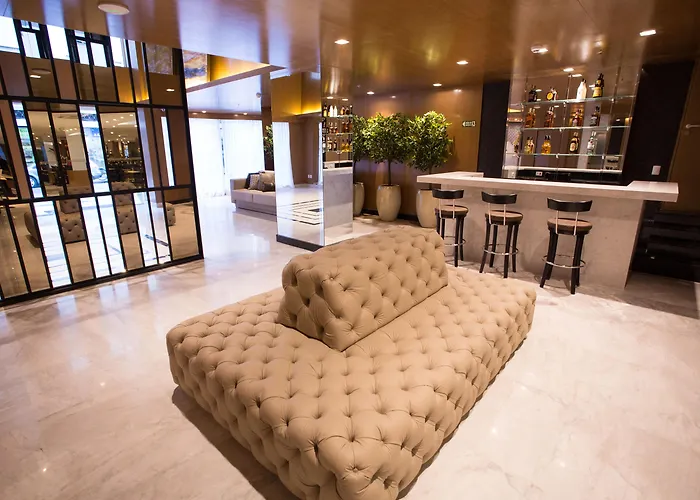 Royal Regency Palace Hotel